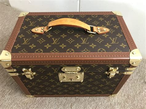 vuitton makeup bag|louis vuitton hard makeup case.